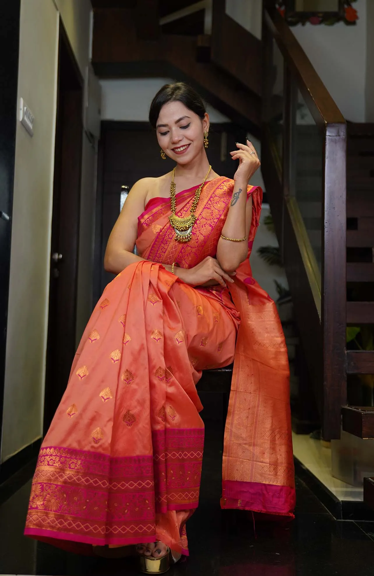 Beautiful Red Orange  Dhoop chaanv banarasi With ornate border and Pallu Wrap in one minute saree