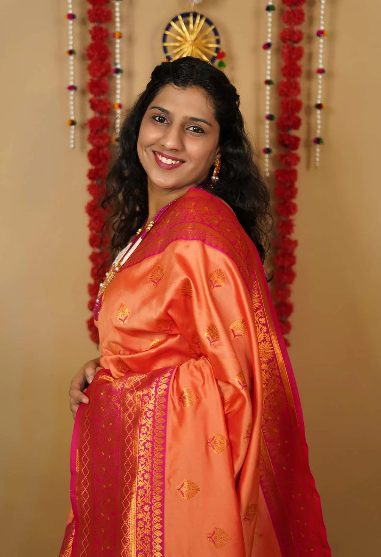 Beautiful Red Orange  Dhoop chaanv banarasi With ornate border and Pallu Wrap in one minute saree