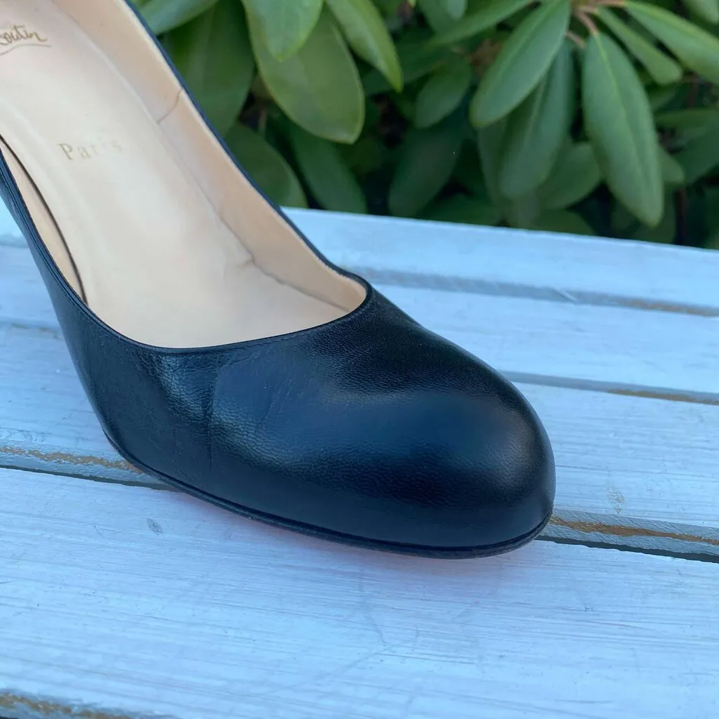 Christian Louboutin Simple Leather Pumps - Size 41