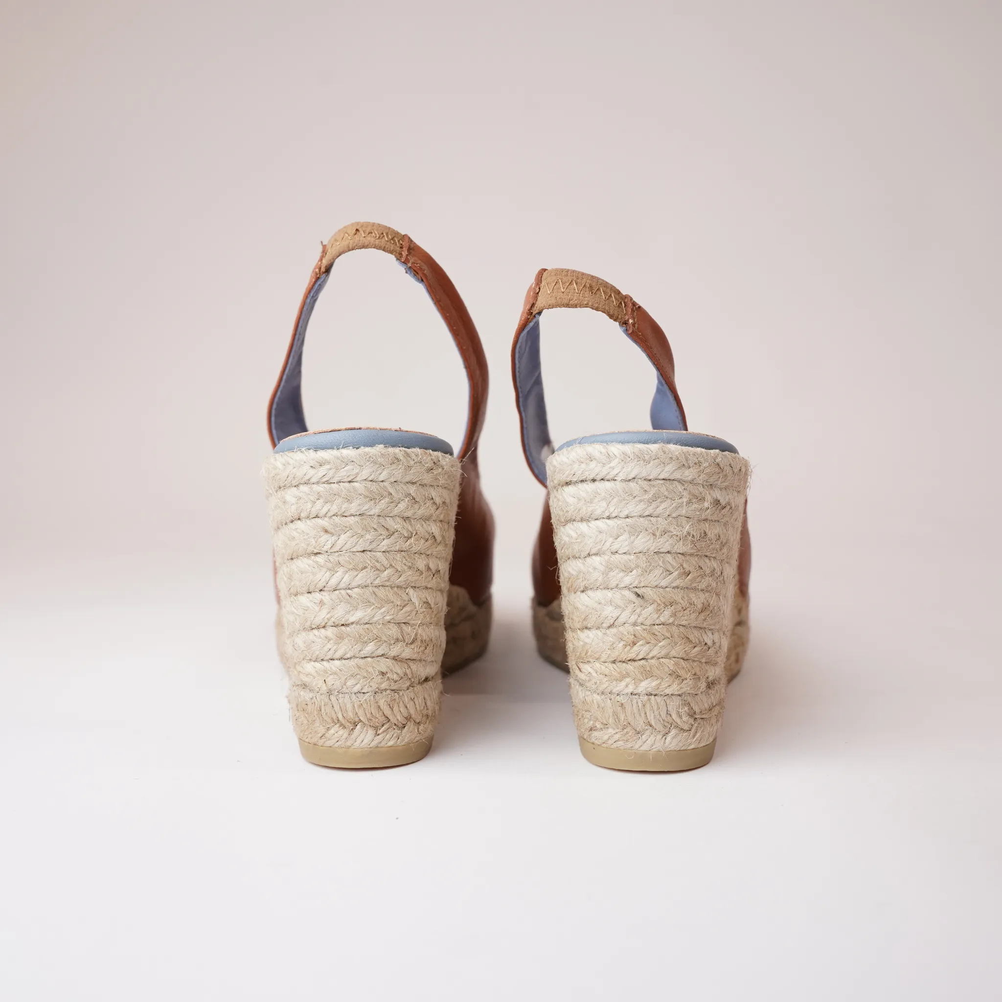 Cisne Cuero/ Jeans Leather Espadrille Wedges