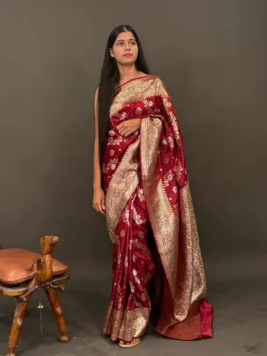 Exquisite Maroon  Zari Floral Zaal Woven All Over With Detail Border & Ornate Palla Wrap In One Minute Saree