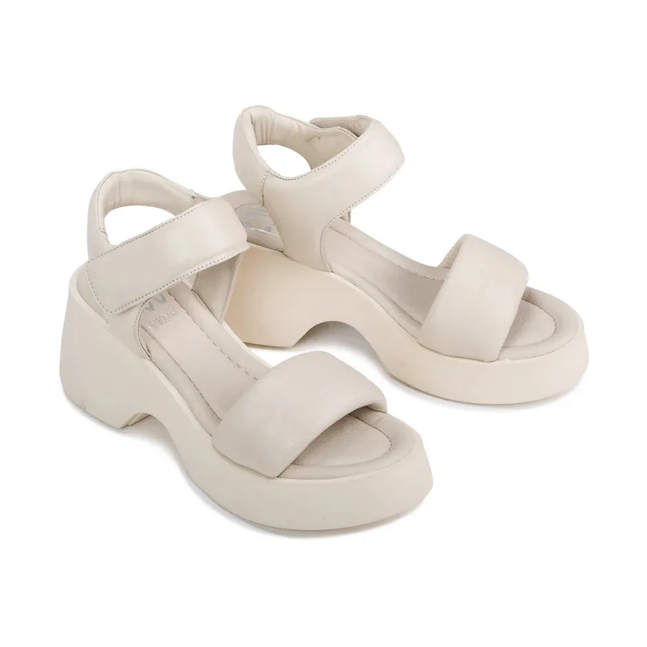 Florina Wedge Sandal in Beige