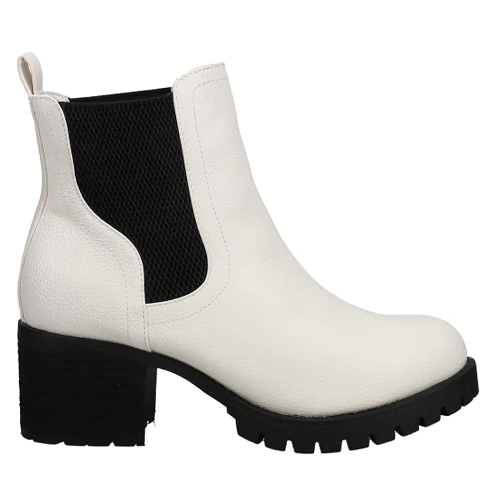 Jonna Pull On Round Toe Chelsea Boots