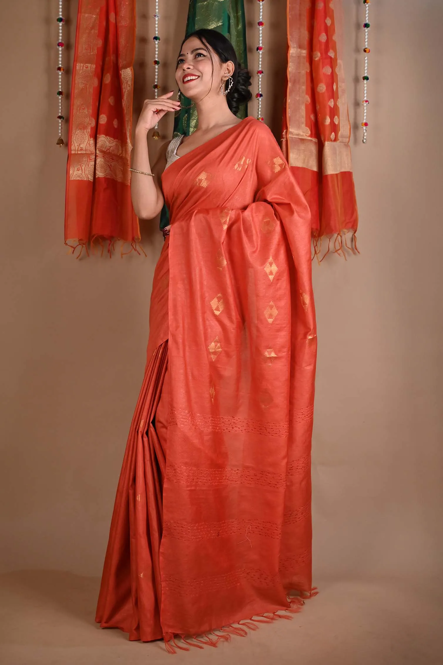 Ready To Wear Semi Linen Slub Gajari  Zari interwoven butis and ornate pallu Wrap in 1 minute saree