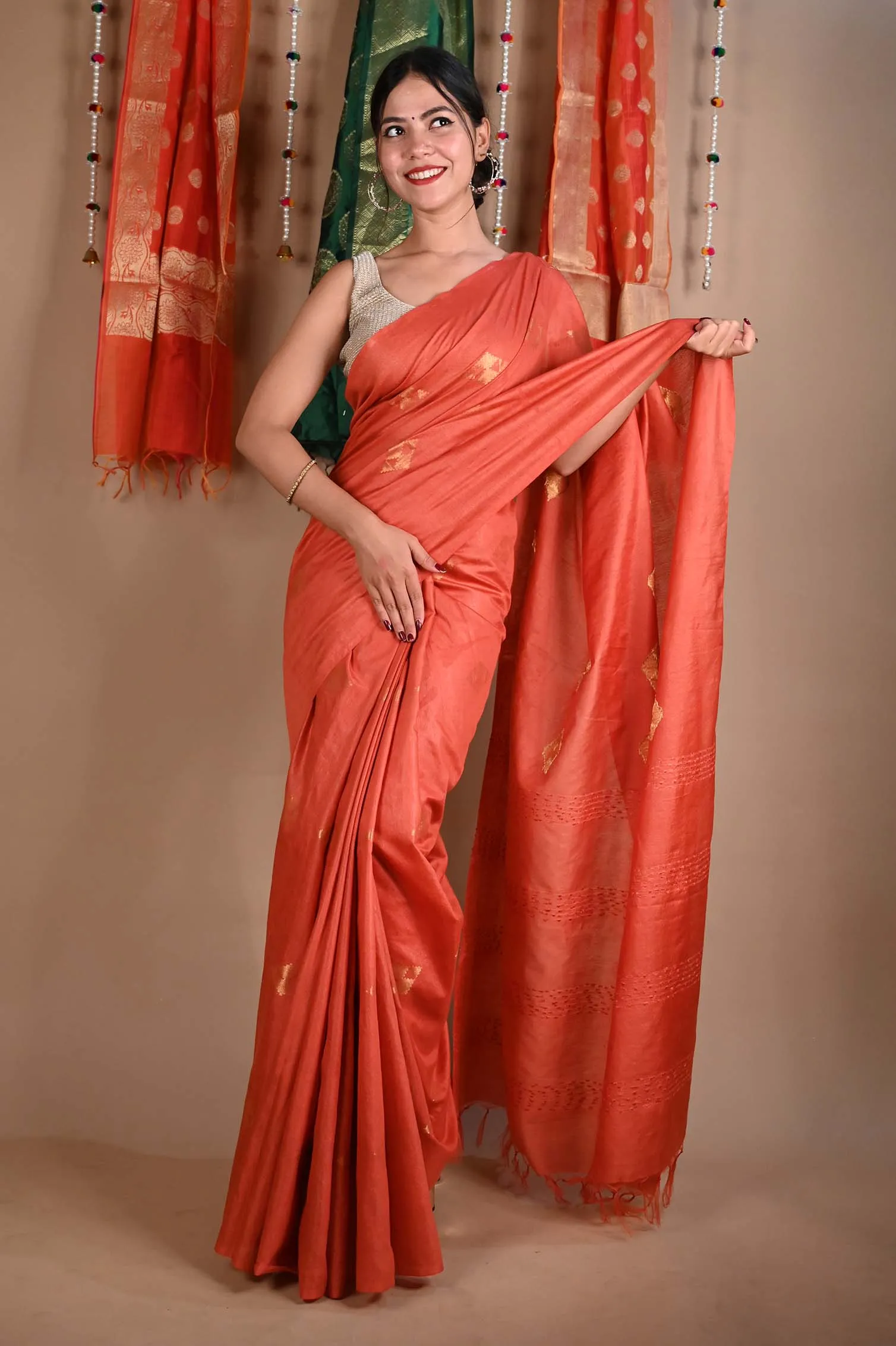 Ready To Wear Semi Linen Slub Gajari  Zari interwoven butis and ornate pallu Wrap in 1 minute saree